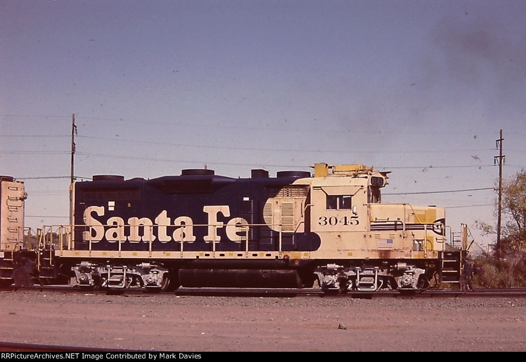 ATSF 3045